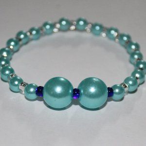 Blue pearl beads with dark blue and silver Czech beads